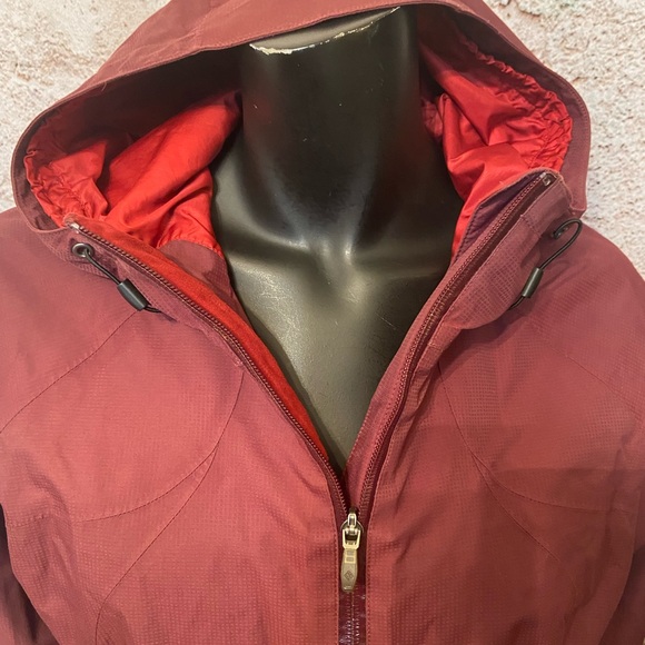 Columbia Maroon Lightweight Fall Jacket - Picture 4 of 10